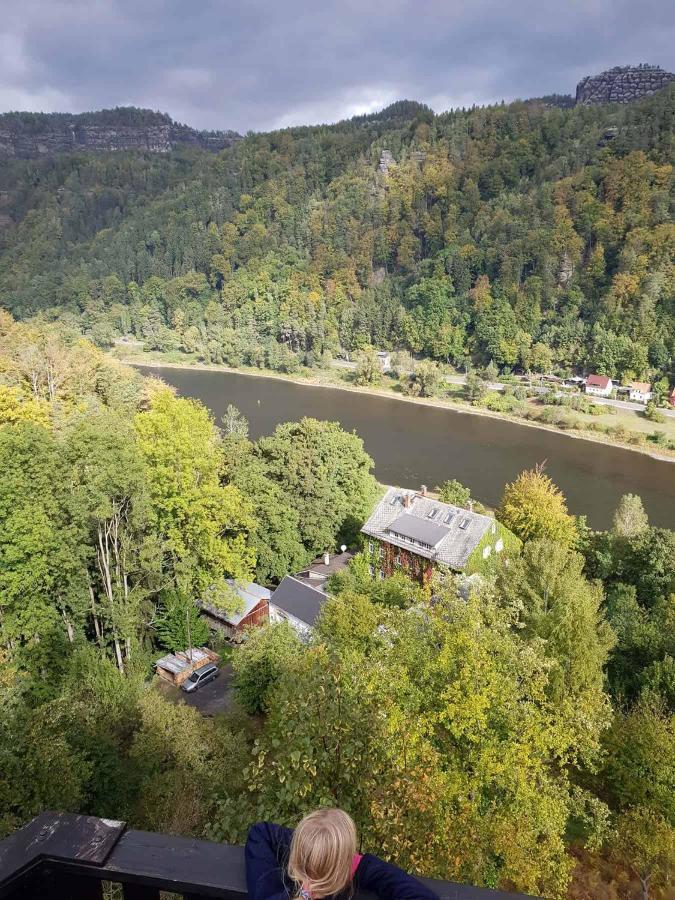 Burg Schoena Schmilka Buitenkant foto