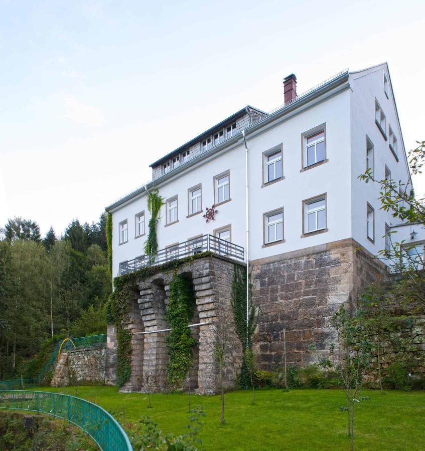 Burg Schoena Schmilka Buitenkant foto